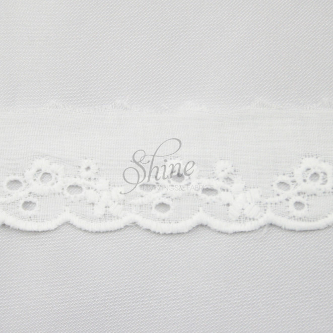 Broderie Anglaise Cambric Lace Trimming Shine Trimmings