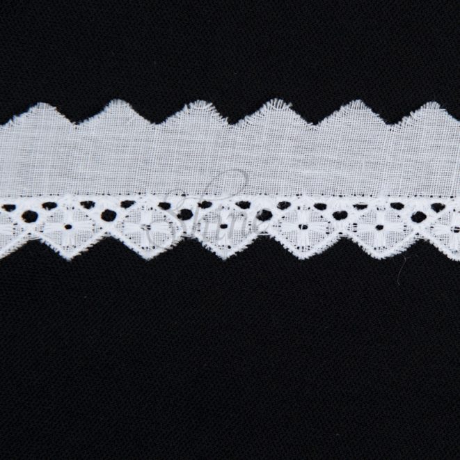 Broderie Anglaise Cambric Lace Trimming 665847 13243 White Shine