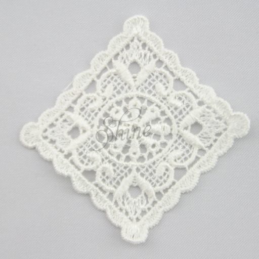 Vintage Inspired Scallopped Edge Square Guipure Lace Motif Ivory