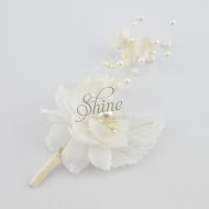 Single Flower w/Pearl Spray White