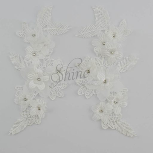 Large 3D Motif with Diamantes & Detailed Leaves Pair White #04