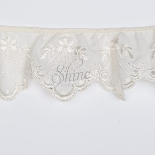 Gathered Broderie Anglaise Cambric Lace Trimming 464817 - Cream