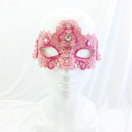 Crystal Lace Mask Pale Pink
